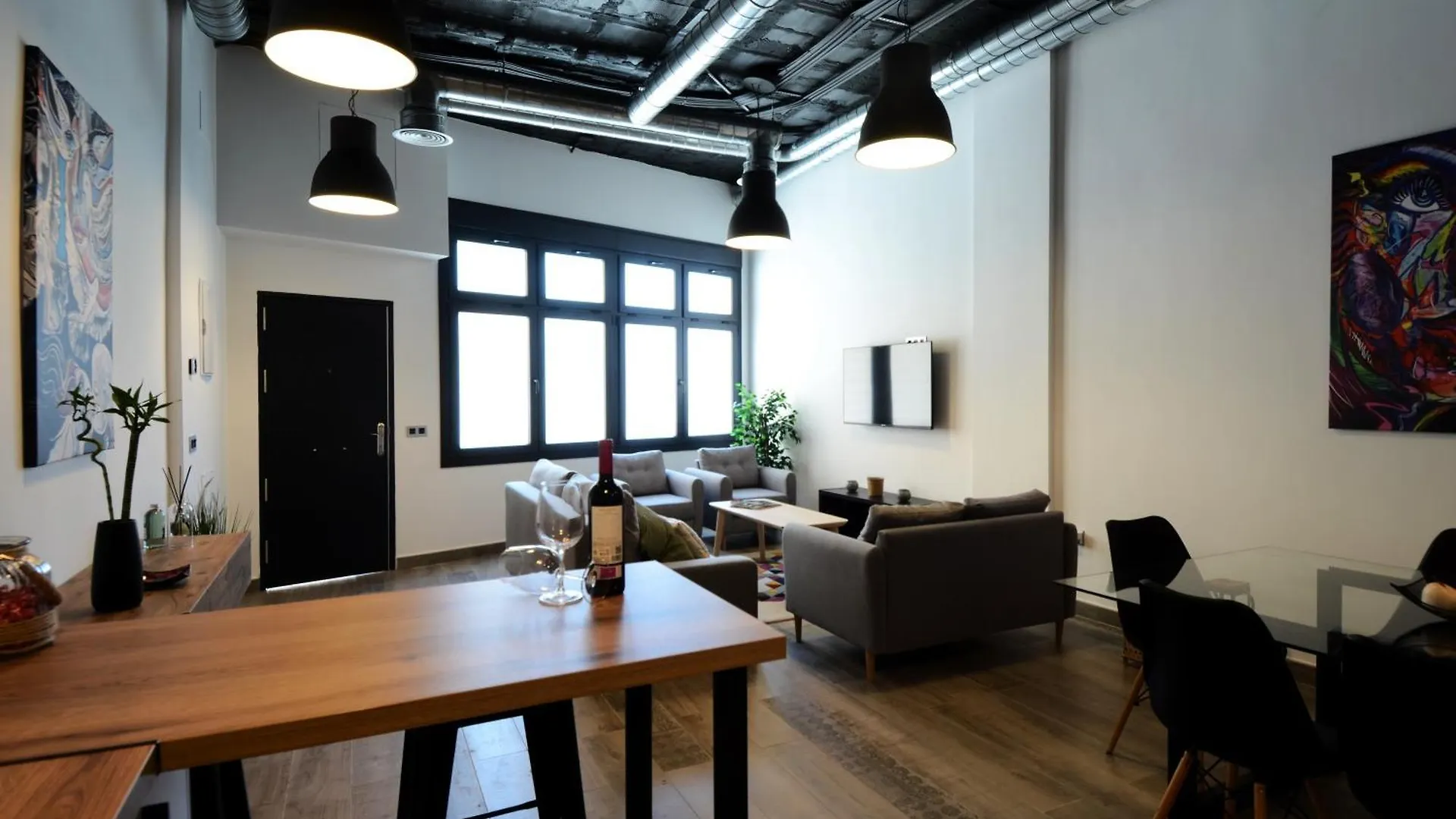 Fabrica Del Lujo En El Centro De Malaga Apartment