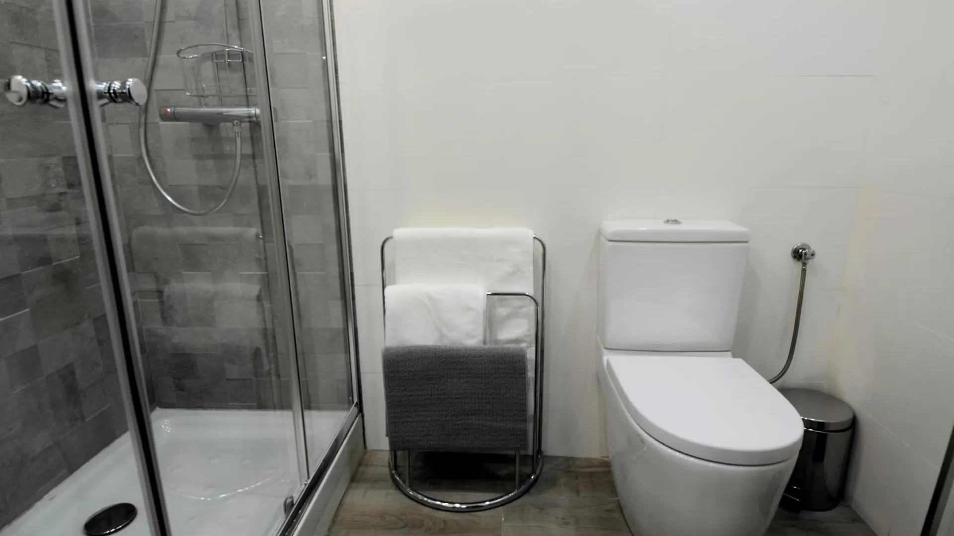 Fabrica Del Lujo En El Centro De Malaga Apartment
