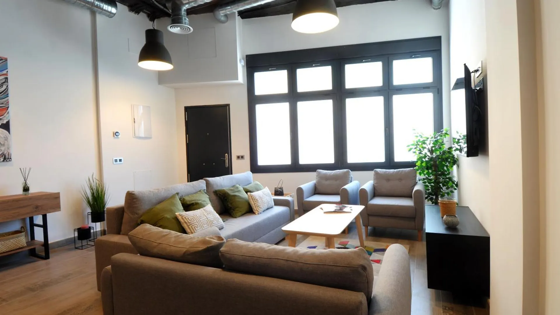Fabrica Del Lujo En El Centro De Malaga Apartment