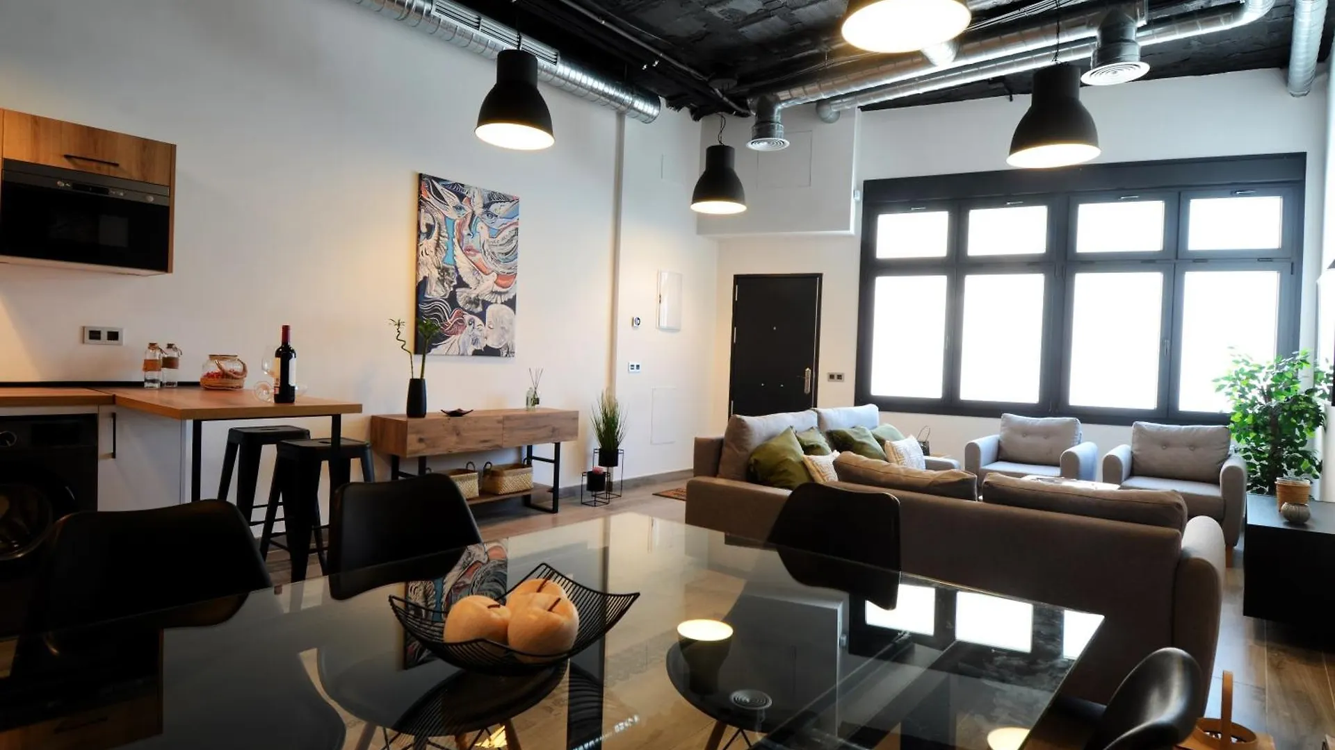 Fabrica Del Lujo En El Centro De Malaga Apartment